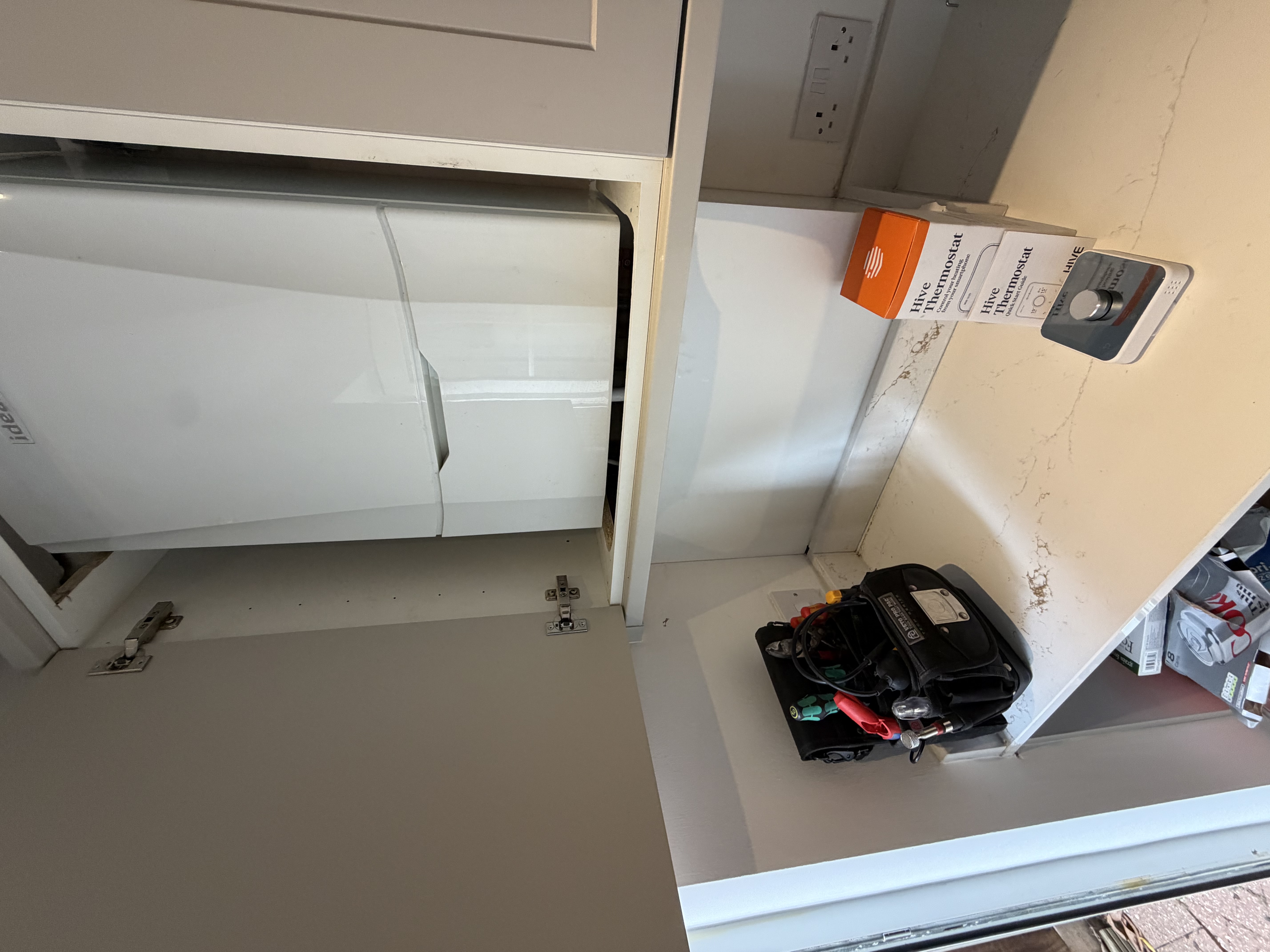 Hive Smart Thermostat Installation & Heating Control Upgrade | TB Plumbing & Gas Ltd