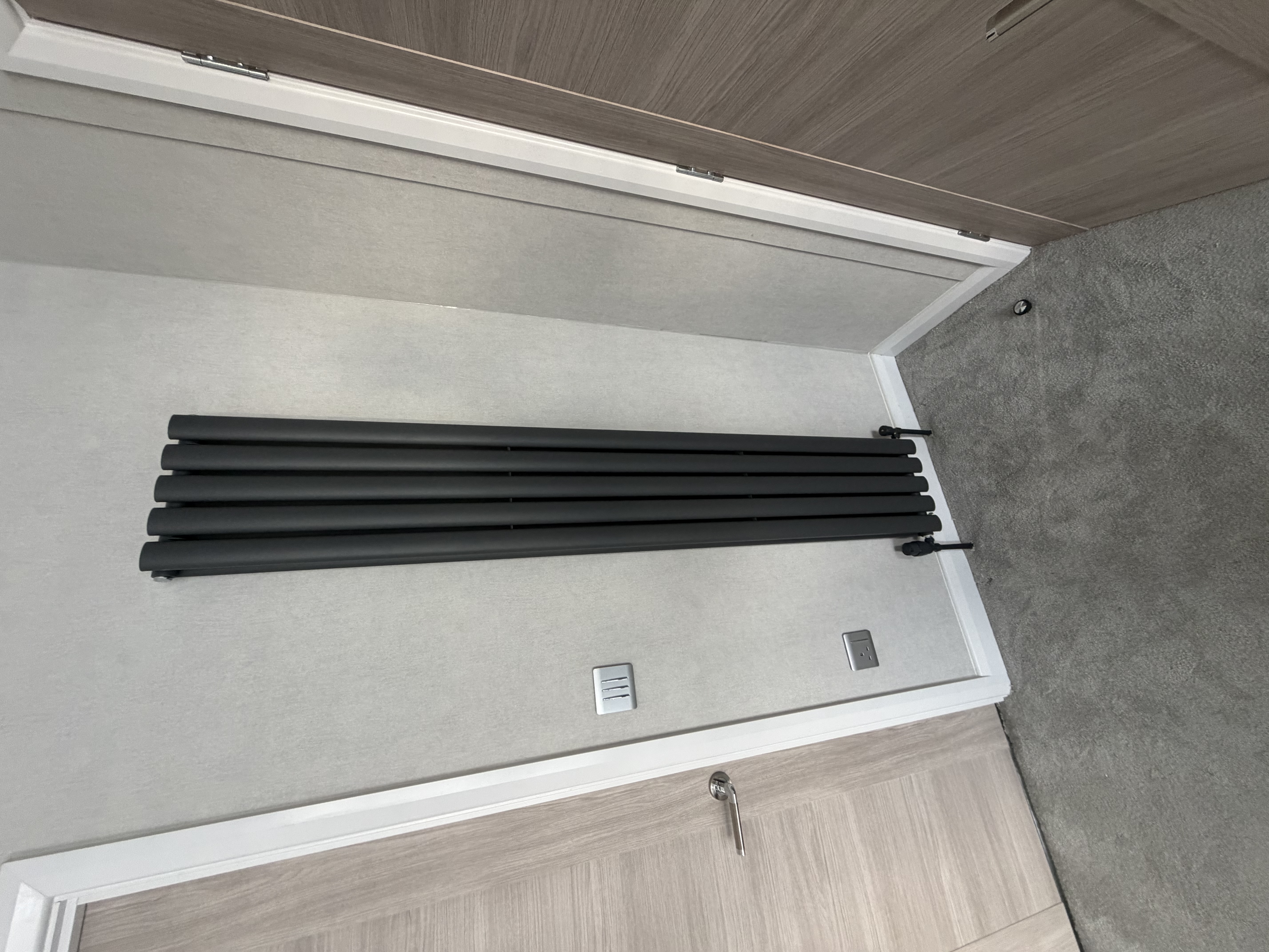🔥 Vertical Radiator Installation in Canvey Island 🔥